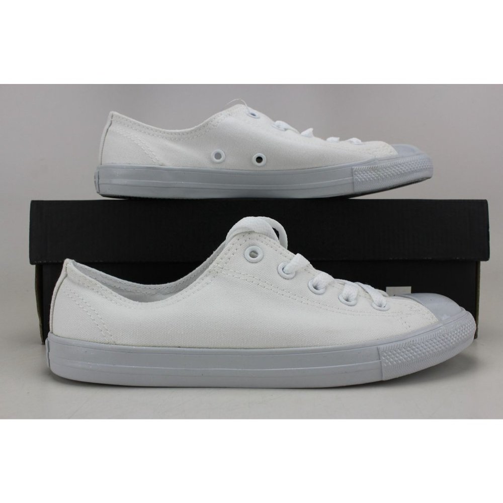 Chuck Taylor 563475c All Star Dainty Ox White